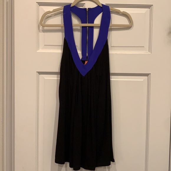 NWT Eight Sixty tank top. Sz large. Black tank top w/Royal blue detailing - Picture 2 of 9